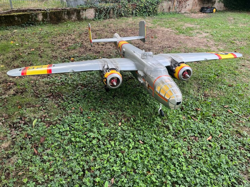 B25 Mitchell 2,4m GFK Elektro