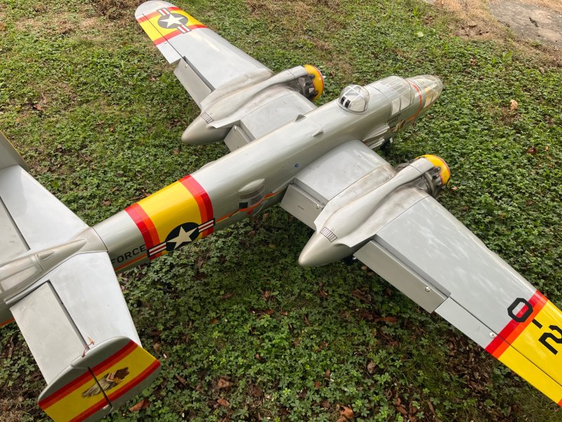 B25 Mitchell 2,4m GFK Elektro