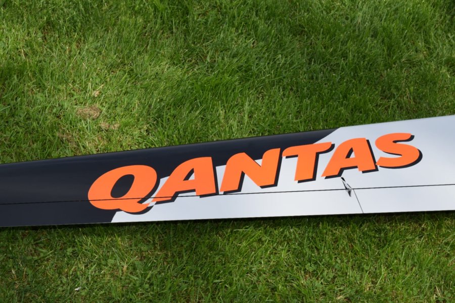 Swift 3.20 von SG Composite Qantas Design