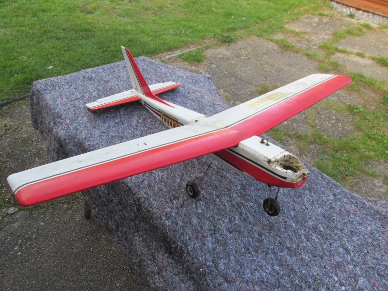 TOM von Hegi/Revell