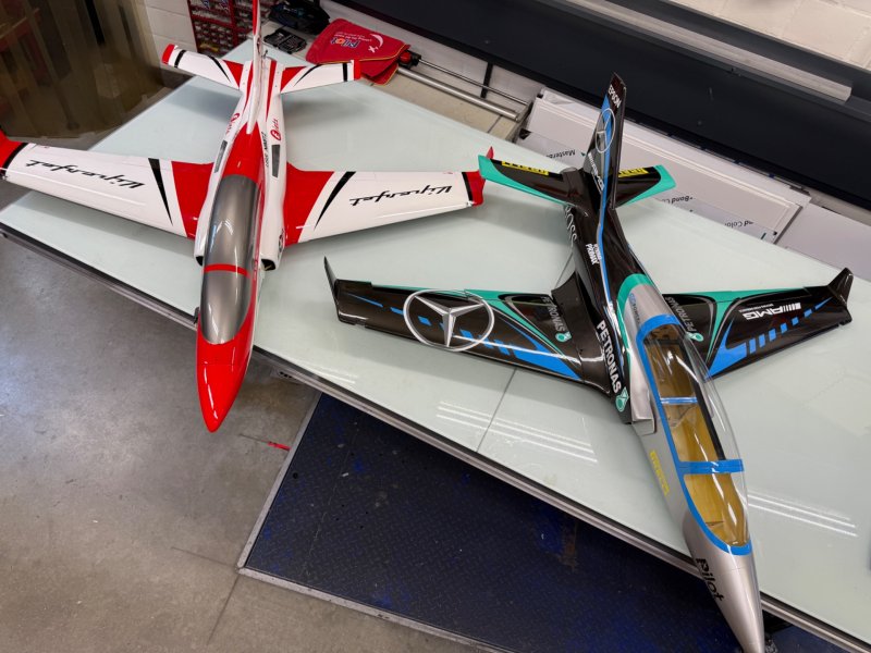 Pilot Viper 2.2m mit E-jets 120mm EDF ! NEU !
