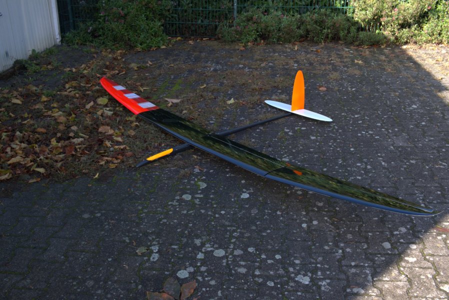 Xplorer F3J (schwarz/rot) #1